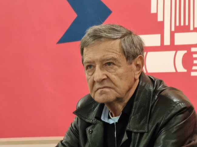 Трябва да се пазиш от излишните думи, каза проф. Боян Биолчев