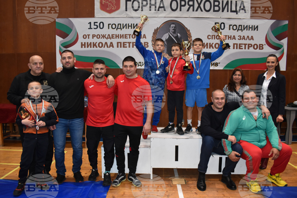 Таланти от Турция, Република Северна Македония и България участваха на турнира по борба "Никола Петров"