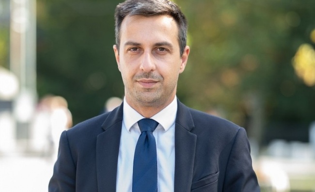 Деян Николов от "Възраждане": Какви точно принципи има предвид Ваня Григорова