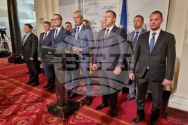 Парламент - "Възраждане" - брифинг 