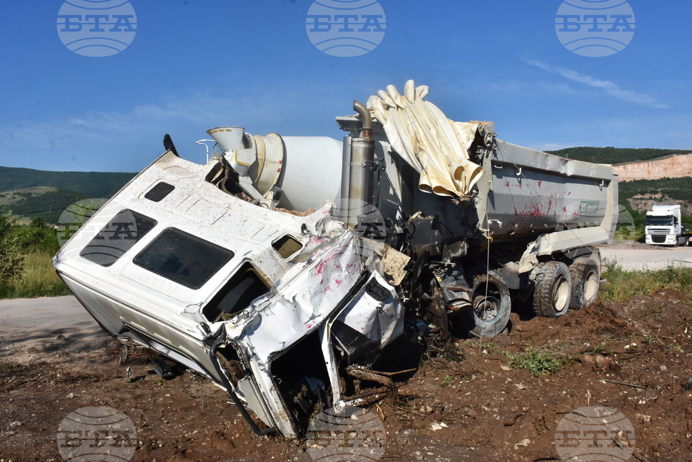 Димово - гара Орешец - жп прелез - инцидент - възстановено движение - разчистване