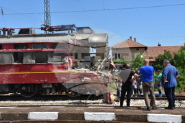  Димово - гара Орешец - жп прелез - инцидент - възстановено движение - разчистване 