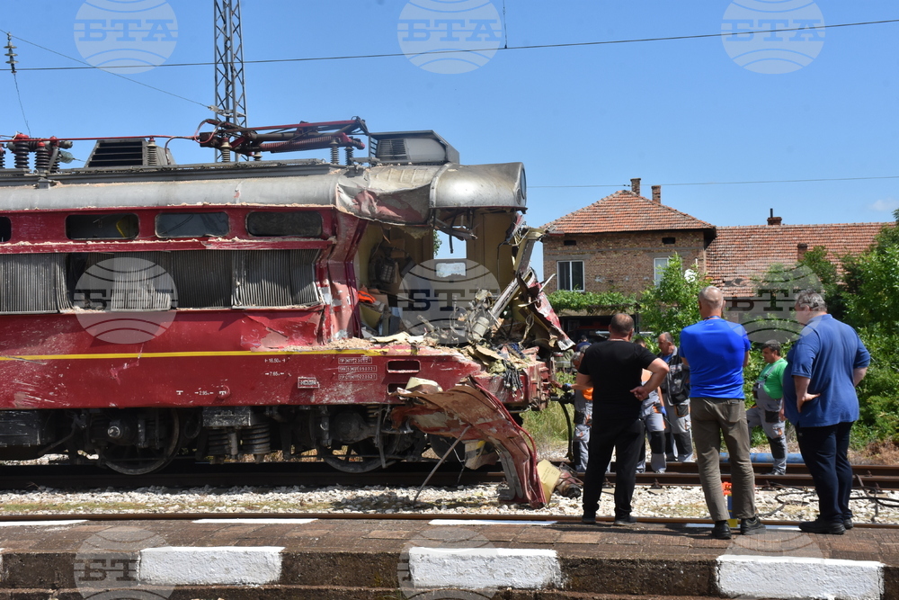  Димово - гара Орешец - жп прелез - инцидент - възстановено движение - разчистване 