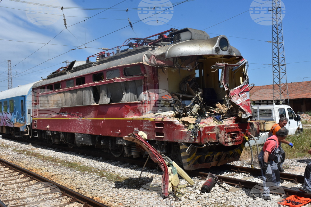  Димово - гара Орешец - жп прелез - инцидент - възстановено движение - разчистване 