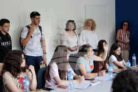 БТА - ученици - проект -  медийна грамотност на Балканите