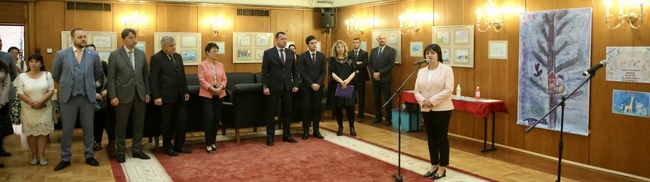 Веска Ненчева от БСП организира изложба “Децата за бъдещето на Планетата“ в Народното събрание