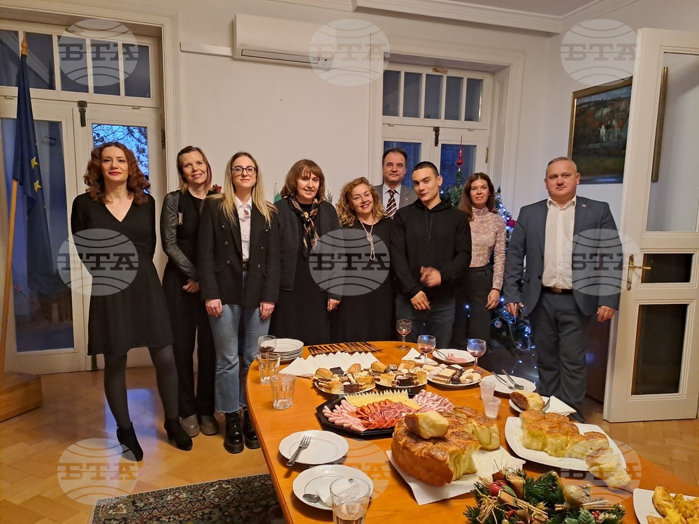 Преподаватели и студенти българисти отбелязаха 8 декември в Загреб
