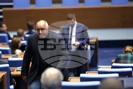Парламент - извънредно заседание