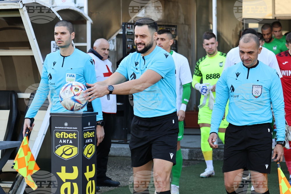 Футбол - Локомотив (Пловдив) - Пирин (Благоевград)