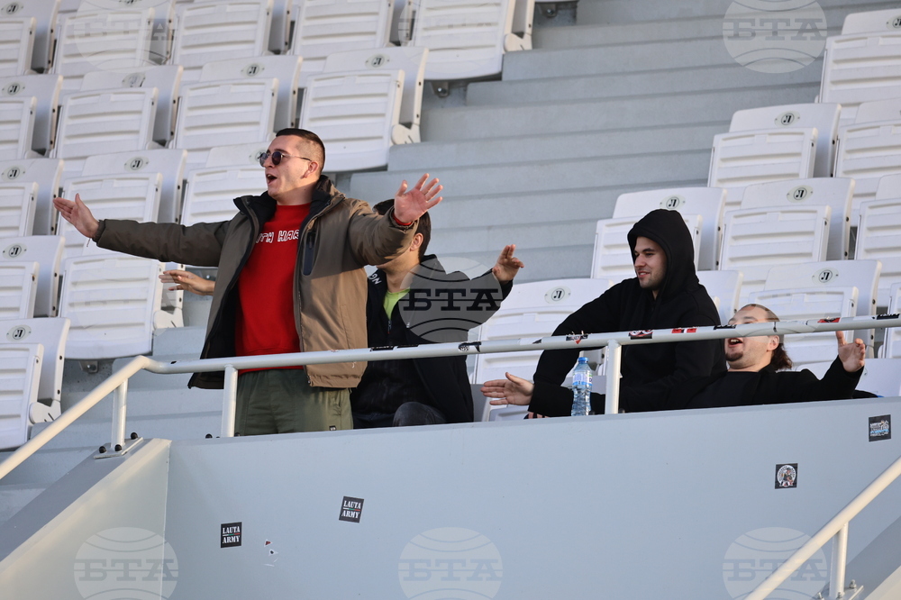 Футбол - Локомотив (Пловдив) - Пирин (Благоевград)