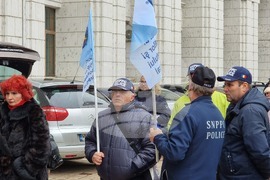 Румъния - Националнен синдикат на полицаите и наетите служители (SNPPC) - протест