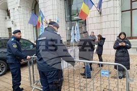 Румъния - Националнен синдикат на полицаите и наетите служители (SNPPC) - протест