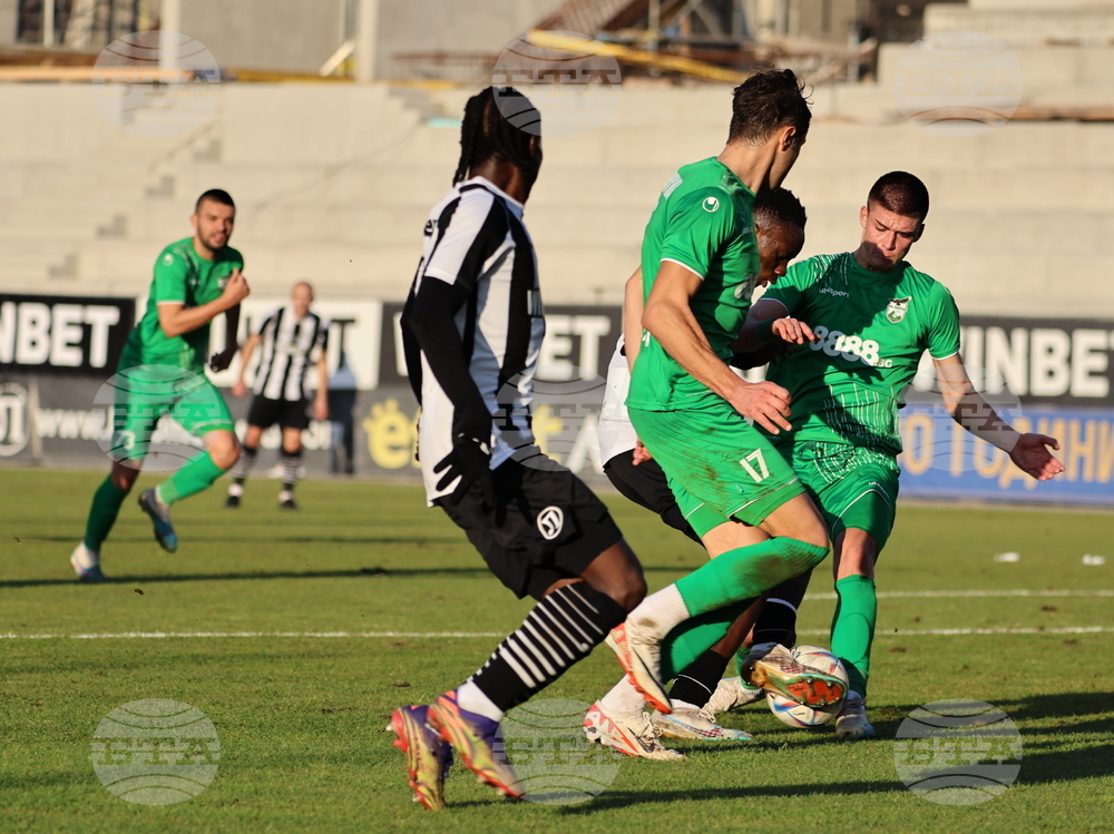 Футбол - Локомотив (Пловдив) - Пирин (Благоевград)