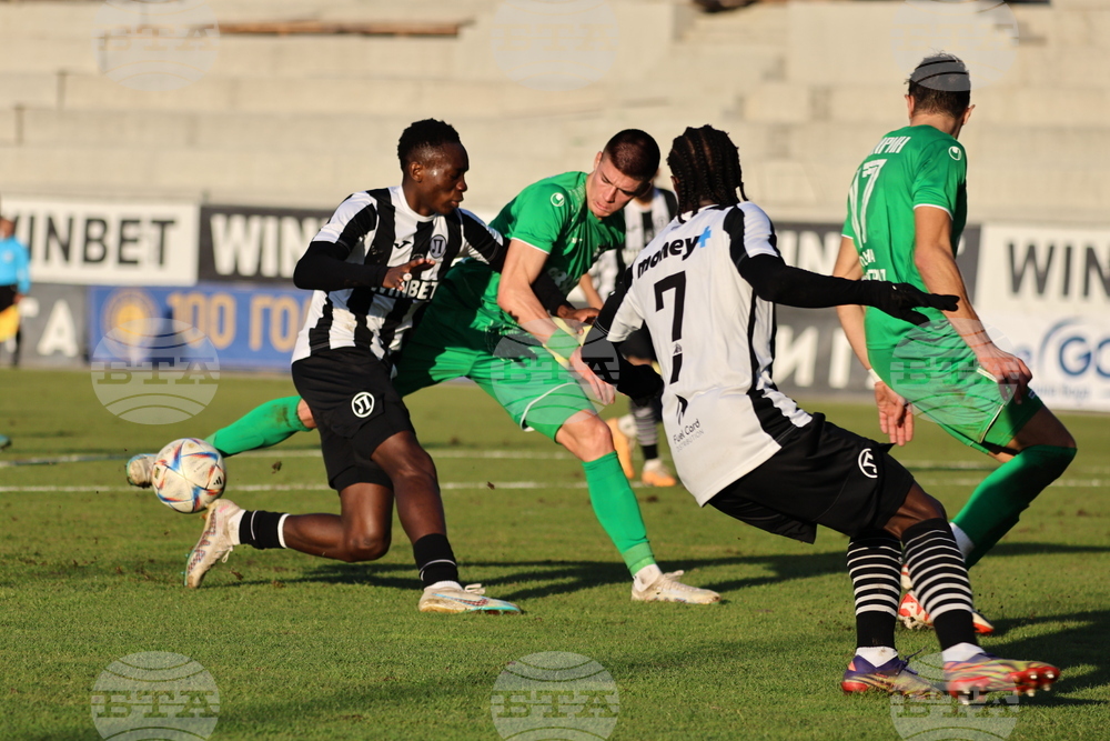 Футбол - Локомотив (Пловдив) - Пирин (Благоевград)