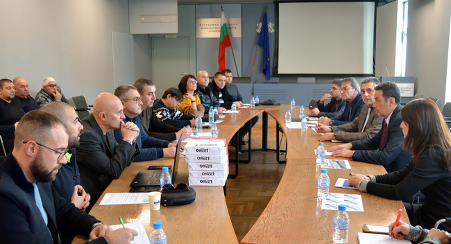  Министър Гвоздейков: С Бюджет 2024 г. започваме сериозна реформа в ИА „Автомобилна администрация“