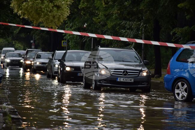 Благоевград - буря - наводнения