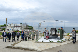 Село Тюленово - подполковник Валентин Терзиев - паметна плоча – Снимка: Александра Антонова