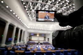 Парламент - извънредно заседание