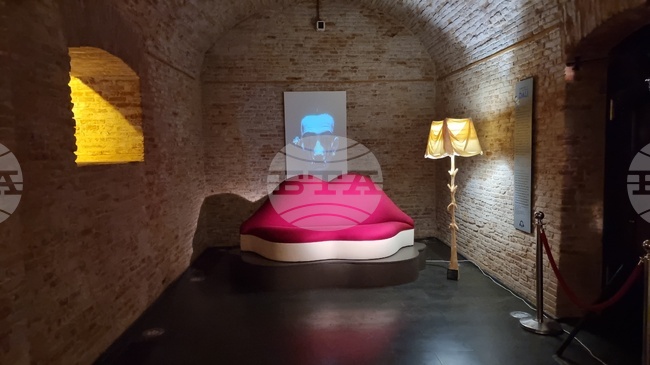 Румъния - Салвадор Дали - изложба