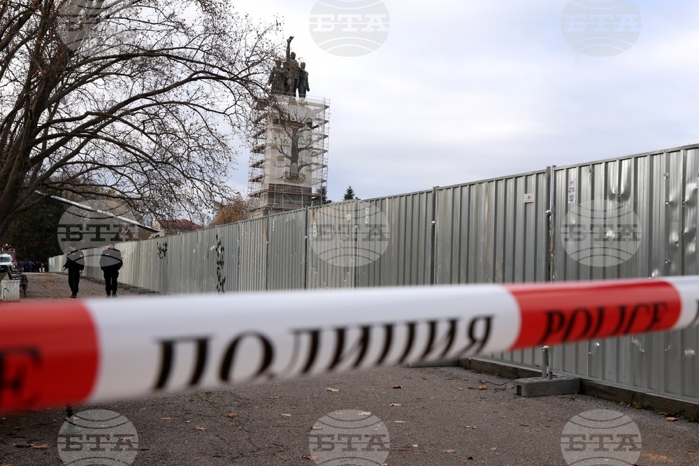 Паметник на Съветската армия - демонтаж