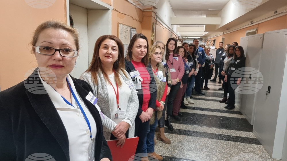 Хасково - Служители на Агенция "Социално подпомагане" - протест