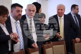 Парламент - БСП - среща - депутати от 7-то ВНС