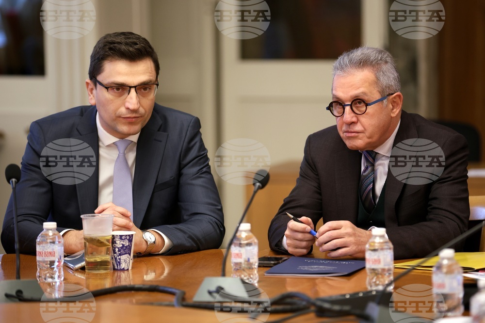 Парламент - Комисията по бюджет и финанси