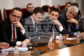 Парламент - Комисията по бюджет и финанси