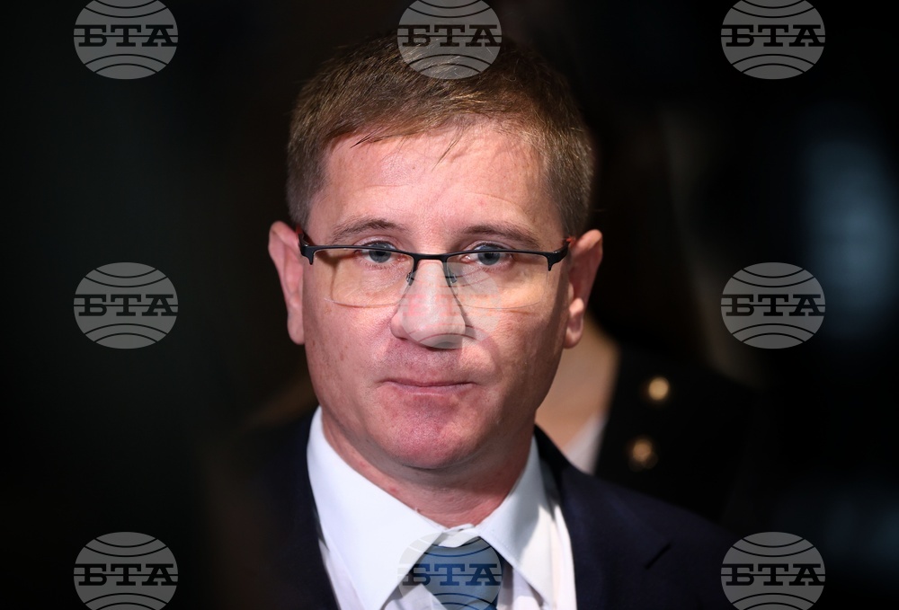 Парламент - Възраждане - брифинг