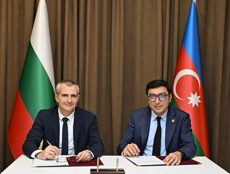 Министърът на спорта подписва меморандум за разбирателство с азербайджанския си колега