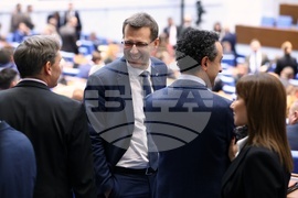 Парламент - извънредно заседание