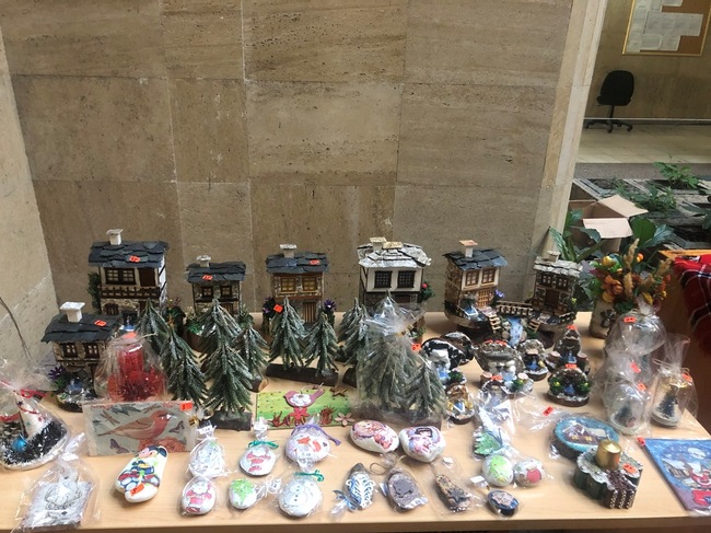 Областна администрация Смолян: Областният управител Захари Сираков поздравява всички занаятчии по случай днешния празник