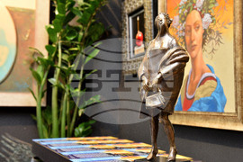 Варна - Le Papillon - изложба