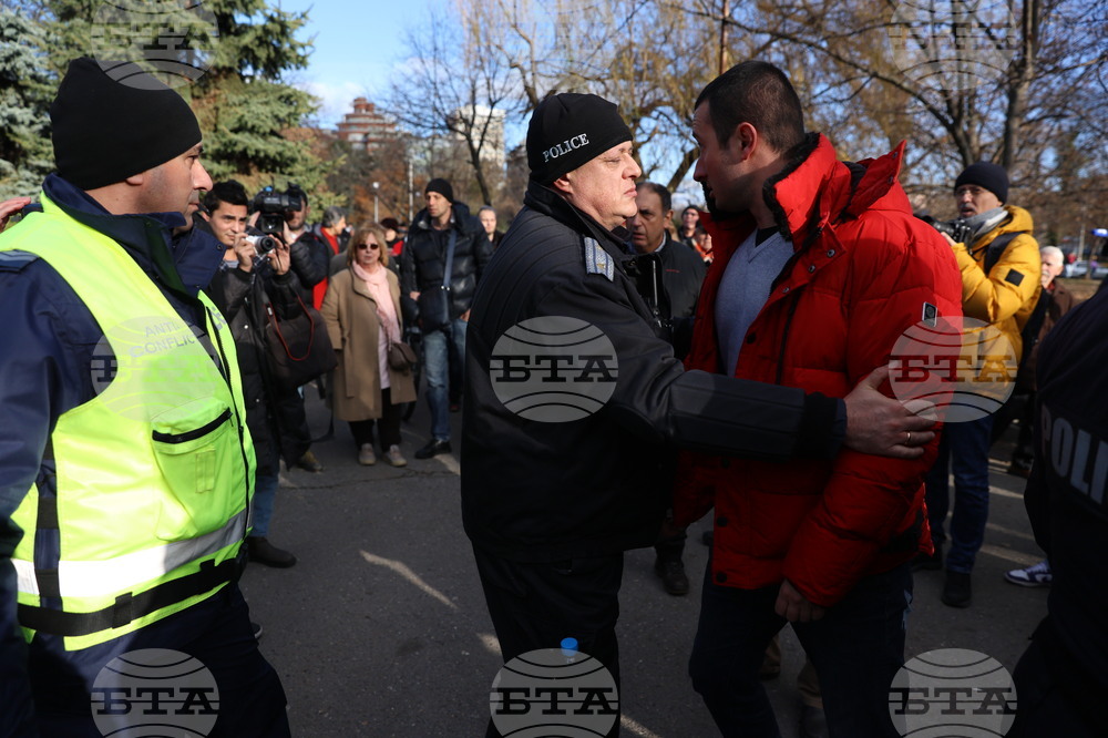 Паметник на Съветската армия - протест