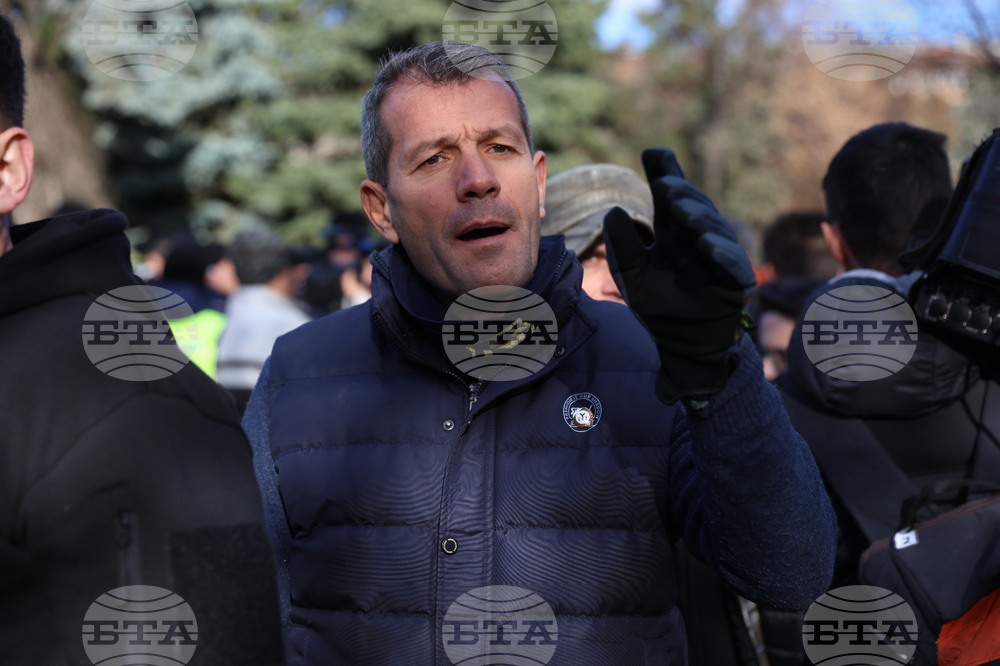 Паметник на Съветската армия - протест