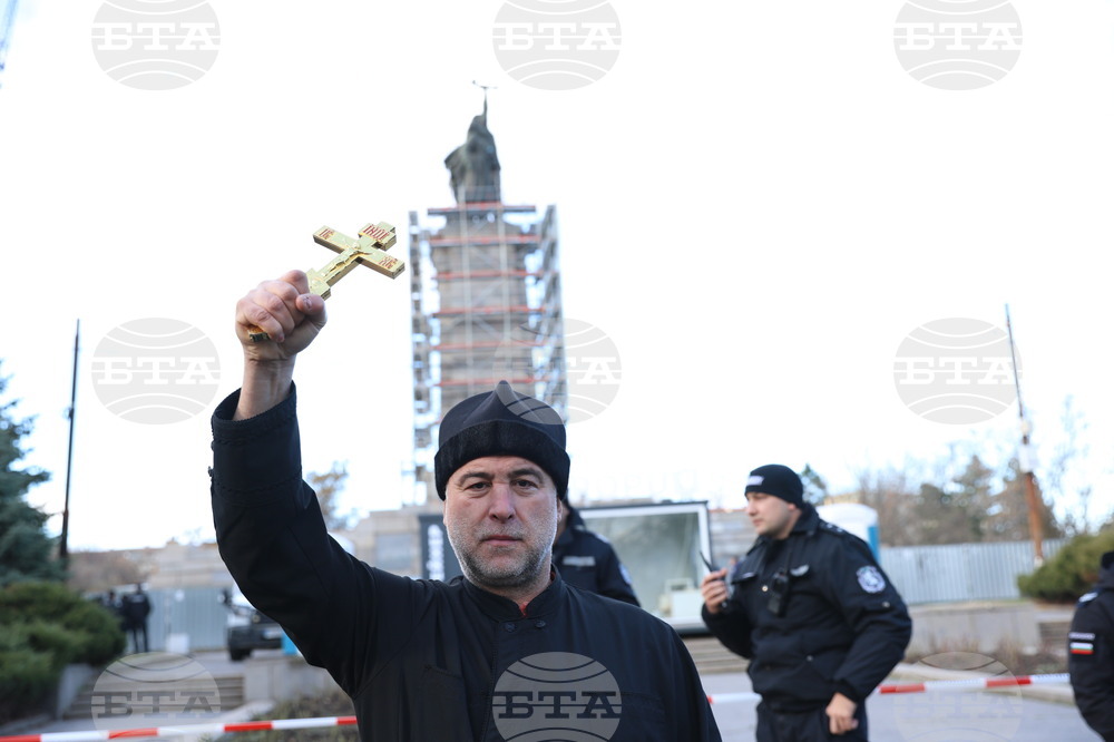 Паметник на Съветската армия - протест