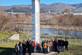 Момчилград - паметник - войници