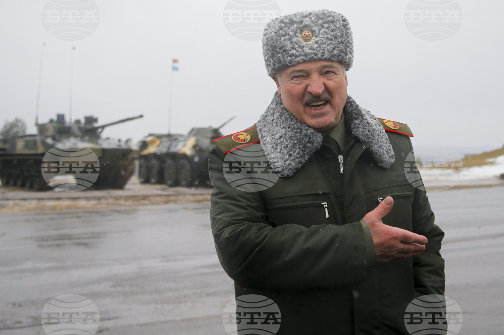Лукашенко заяви, че военните части са в базите си, но Беларус може да се мобилизира за 2-3 дни, съобщи БелТА