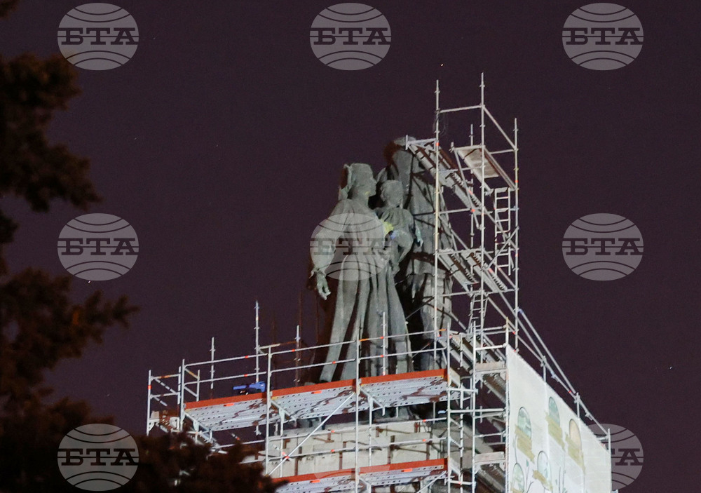 Паметника на Съветската армия - демонтаж