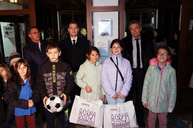 Община Ловеч: Десет училища се включиха в екосъстезание за разделно събиране на отпадъци