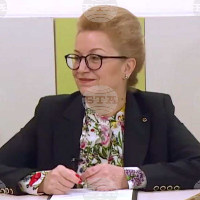 Училище „Васил Левски“ в Разград си е завоювало място на духовно средище в общността, казва директорът Диана Първанова