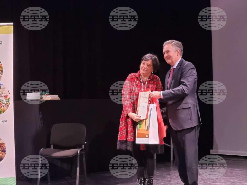 BTA Receives Bridging Cultures Award by Association of Spanish-speaking Journalists in Bulgaria
