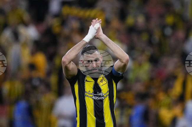 Фенербахче иска да върне Карим Бензема в европейския футбол