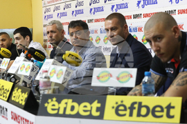 Вдигане на тежести - пресконференция