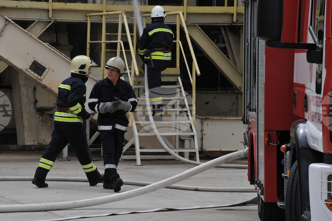 Противопожарните служби в страната са ликвидирали 73 пожара през последното денонощие, загинал е един човек и един е пострадал 