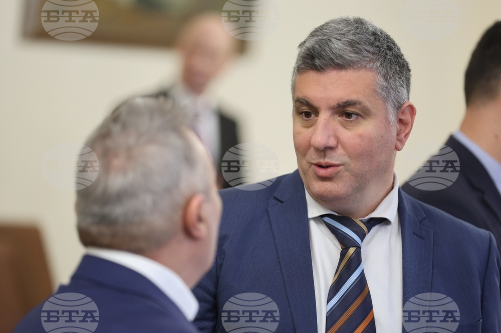 Според министър Цеков има възможност да бъдат усвоени европейските средства по проекта за тунел под Шипка