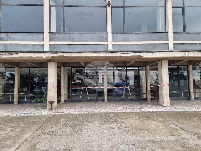 Разград - жп гара - изоставен куфар