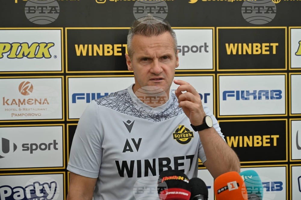 Азрудин Валентич на старта на подготовката на Ботев (Пловдив): "Целта ни през новия сезон е място в Европа и спечелване на трофей"