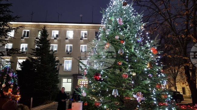 Конкурс „Коледно вълшебство в Тунджа“ търси сред 44 села в ямболската община най-красиво украсените 