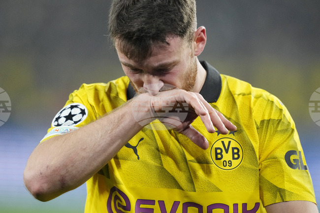 Полузащитникът Салих Йозджан планира да остане в Борусия Дортмунд